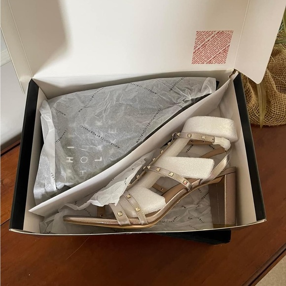 WHBM Brooklyn Studded Heels Metallic Nude size 9.5 - Picture 6 of 7